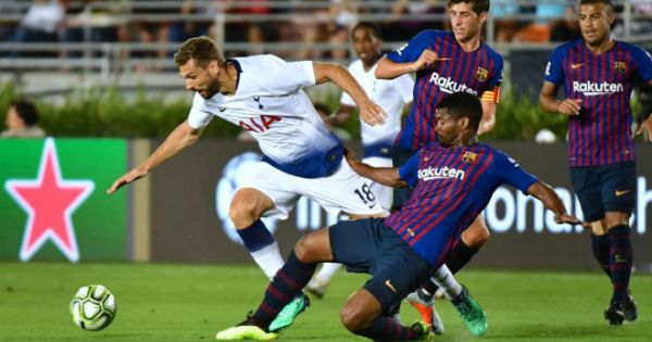 ICC 2018: Tân binh tỏa sáng, Barca vượt qua Tottenham sau loạt luân lưu