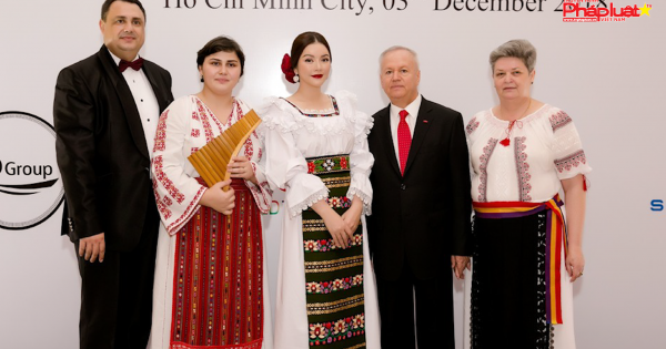 Lãnh sự quán Rumani tại TPHCM tổ chức kỷ niệm 100 năm ngày Quốc khánh