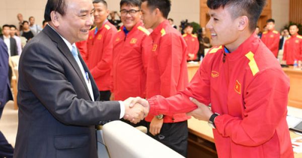 Thủ tướng gửi thư mong đội tuyển Việt Nam 'giữ khát vọng chiến thắng'