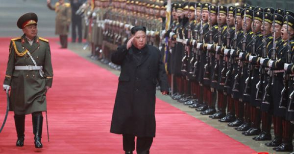Chủ tịch Kim Jong-un về đến Bình Nhưỡng