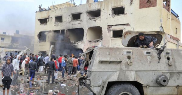 Ai Cập: Đánh bom liều chết ở Bắc Sinai, hơn 30 người thương vong