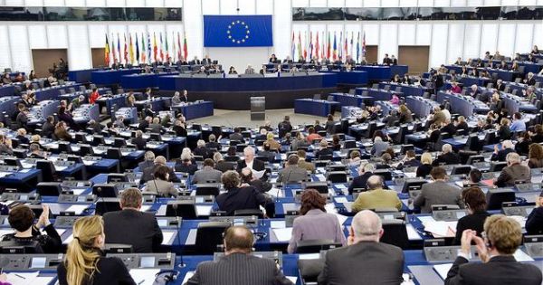 Nghị viện châu Âu ủng hộ các quy tắc bảo vệ người tố giác