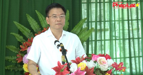 Kiên Giang: Bộ trưởng Bộ Tư Pháp tiếp xúc cử tri xã Đông Hưng A