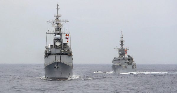 Quân đội Mỹ điều tàu chiến đi qua eo biển Đài Loan