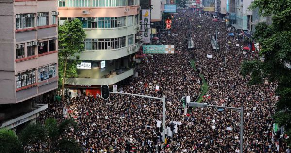 Hàng triệu người Hong Kong lại xuống đường đòi xóa hẳn dự luật dẫn độ