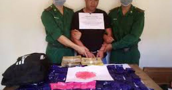 Bắt giữ nghi phạm vận chuyển hơn 24.000 viên ma túy từ Lào về Việt Nam