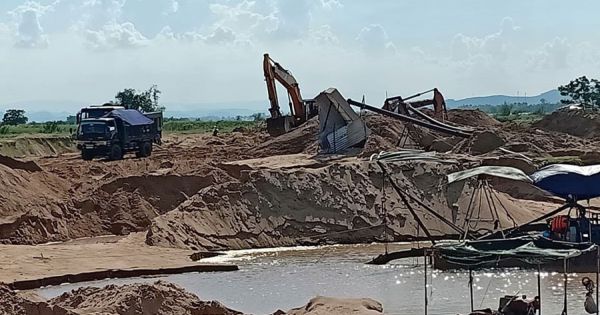 Phú Yên: Lập đoàn kiểm tra vụ DN cản trở thi công dự án kè sông Ba