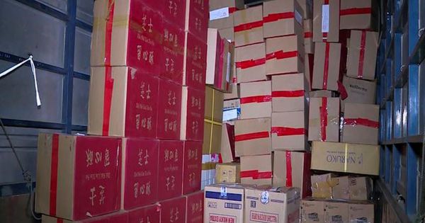 Hà Nội: Bắt giữ hơn 4000 chiếc bánh trung thu nhập lậu từ Trung Quốc