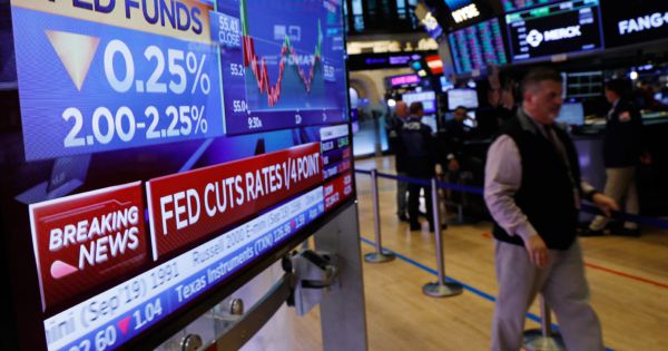 Mỹ: Fed có thể hoãn điều chỉnh lãi suất vì giá dầu