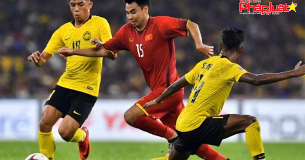 Vé xem đội tuyển Việt Nam đấu Malaysia đắt như vàng!