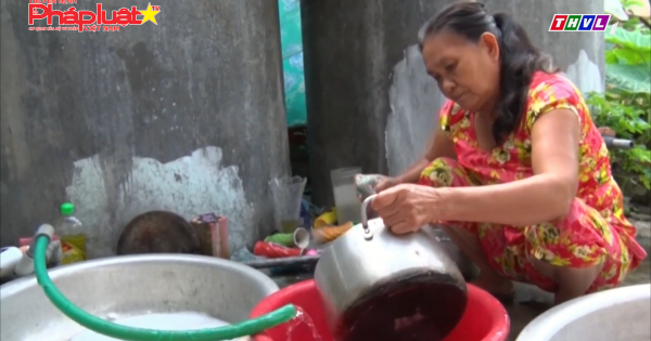 Nhiều hộ dân Tiền Giang bức xúc vì phải sử dụng nước kém vệ sinh