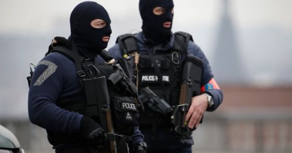 Cảnh sát châu Âu triệt phá đường dây tội phạm xuyên quốc gia