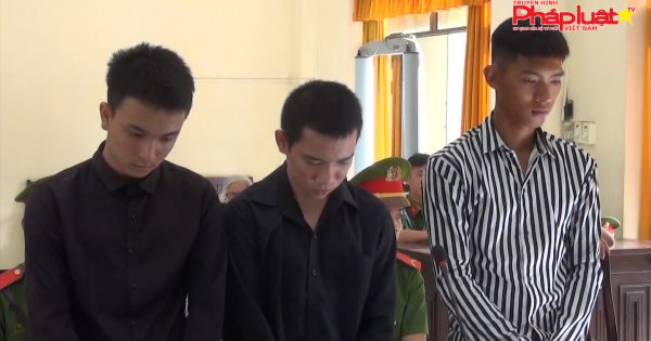Kiên Giang – Cướp giật tài sản du khách nước ngoài, 03 thanh niên lãnh 08 năm tù