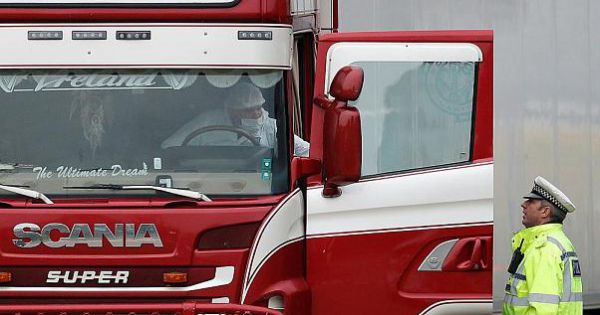 Vụ 39 thi thể trong xe tải: Cảnh sát Anh bắt giữ thêm nghi phạm