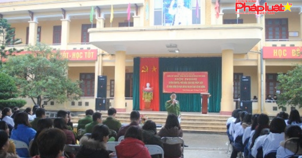 Quảng Ninh: Phổ biến pháp luật về an ninh mạng cho học sinh