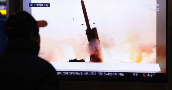 Triều Tiên thử hệ thống tên lửa phóng loạt cỡ lớn