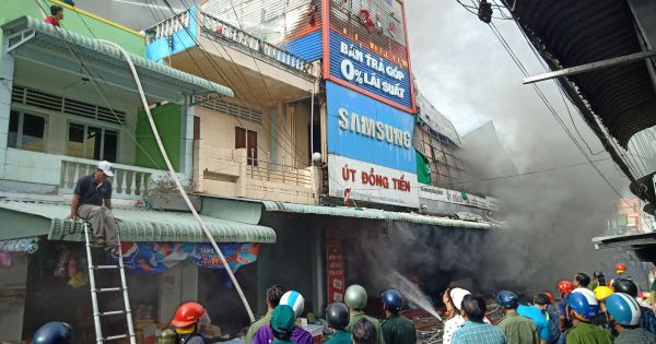 Đám cháy lớn tại chợ Phước Long, tỉnh Bạc Liêu, được khống chế hoàn toàn