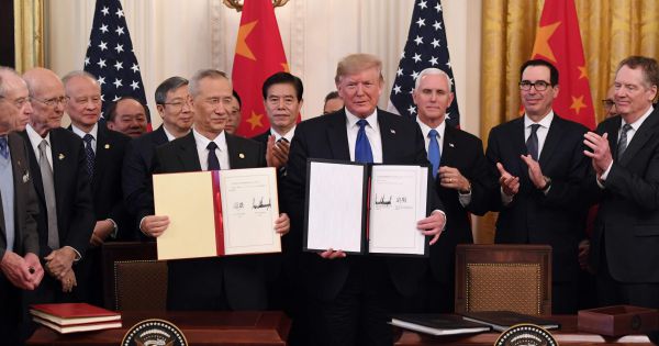 Mỹ, Trung Quốc ký kết thỏa thuận thương mại “giai đoạn một”