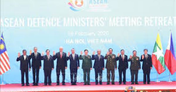 Hội nghị hẹp Bộ trưởng Quốc phòng ASEAN tại Hà Nội