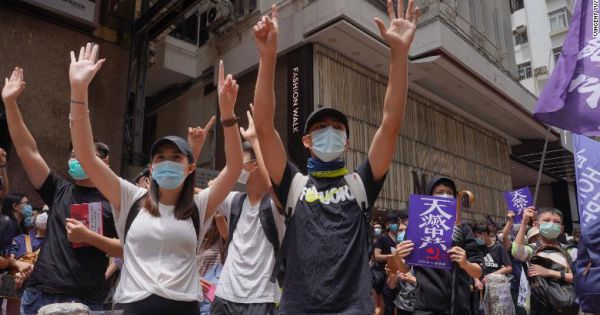 Người Hong Kong xuống đường phản đối dự luật an ninh