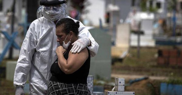 Covid-19: Số ca tử vong tăng vọt ở Brazil