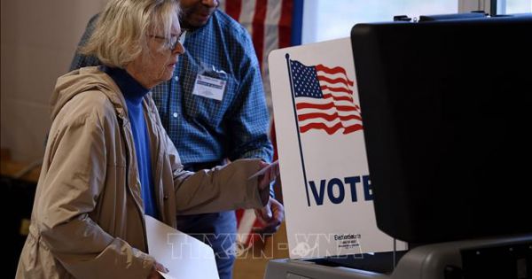 Bầu cử Mỹ có hơn 4 triệu cử tri Mỹ đã bỏ phiếu sớm