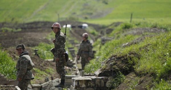 Giao tranh Nagorno-Karabakh bùng phát khi Mỹ xúc tiến hòa đàm