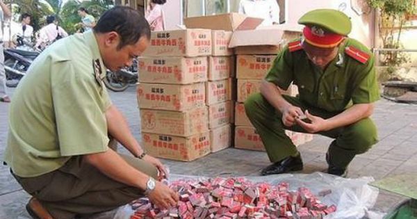 Tạm giữ hình sự đối tượng sản xuất, buôn bán pháo tại Quảng Ninh