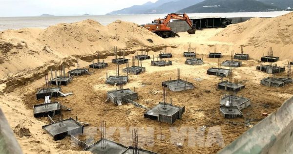 Bình Định yêu cầu tháo dỡ công trình không phép trên bãi biển Quy Nhơn