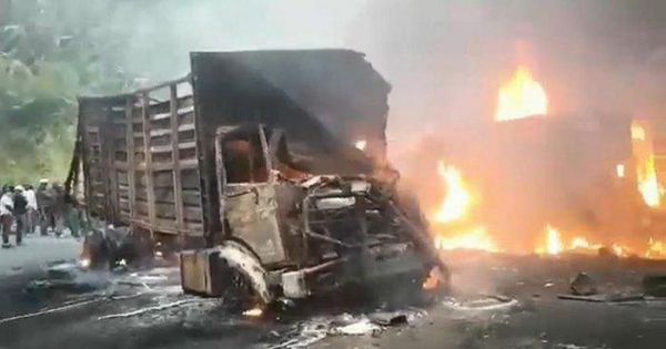 Xe khách đâm vào xe bồn chở xăng, hơn 50 người chết cháy tại Cameroon