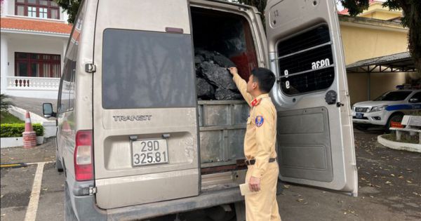 Quảng Ninh: Điều tra 5 tấn than kíp lê lậu