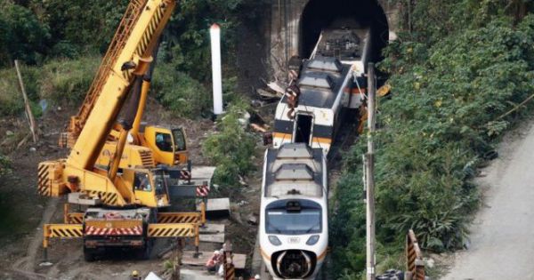 Đài Loan bắt nghi phạm vụ tai nạn tàu làm 51 người chết