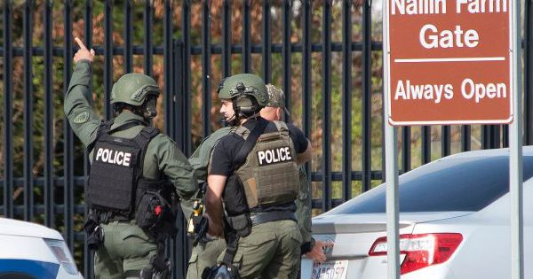 Mỹ: Nổ súng gần căn cứ quân sự, ít nhất 3 người thương vong
