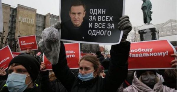 Nga cấm nhập cảnh 122 người nước ngoài tới 40 năm sau