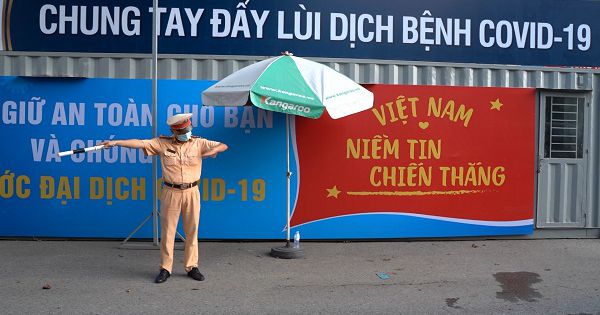 Chống nóng tại các chốt kiểm dịch ở Thái Nguyên bằng thùng container