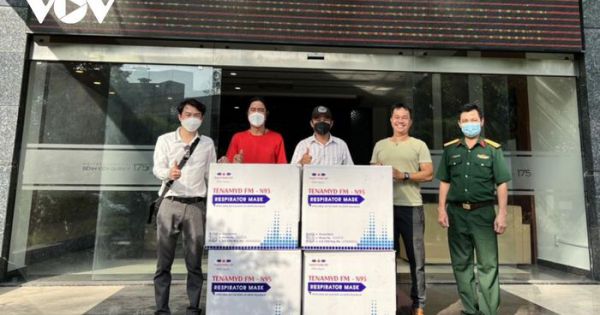 Doanh nhân Việt tại Hàn Quốc và Anh hỗ trợ lực lượng y tế trong nước chống dịch