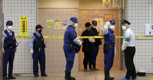 Nhật Bản: Tấn công trên tàu điện ngầm khiến nhiều người bị thương