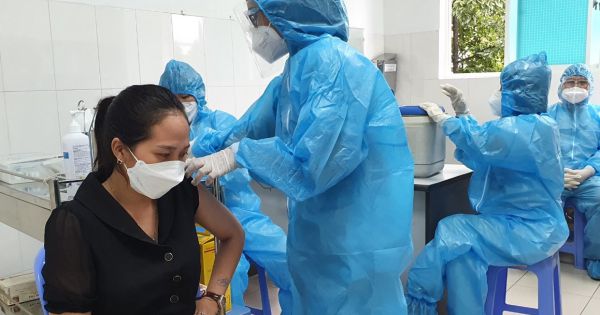 UBND TP Hà Nội yêu cầu xử lý nghiêm tiêu cực trong kinh doanh, quản lý sử dụng trang thiết bị, thuốc, vaccine phòng dịch