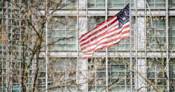 Nga trục xuất các nhân viên ngoại giao Mỹ