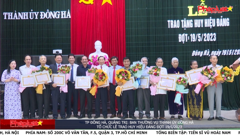 TP Đông Hà, Quảng Trị: Ban Thường vụ Thành ủy Đông Hà tổ chức lễ trao huy hiệu Đảng đợt 19/5/2023